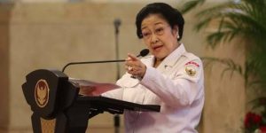 Megawati, Queen of Pasang Badan